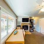 Sandals Inn | Spa Suite & Oceanside Cabana