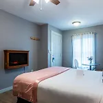 Inn At Haystack Rock