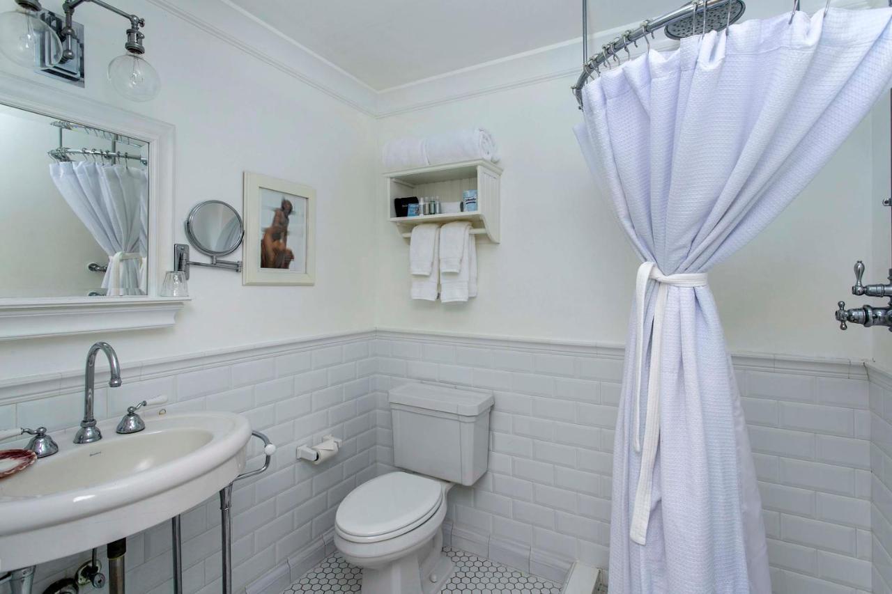 Cannon Collection Hotel 4*