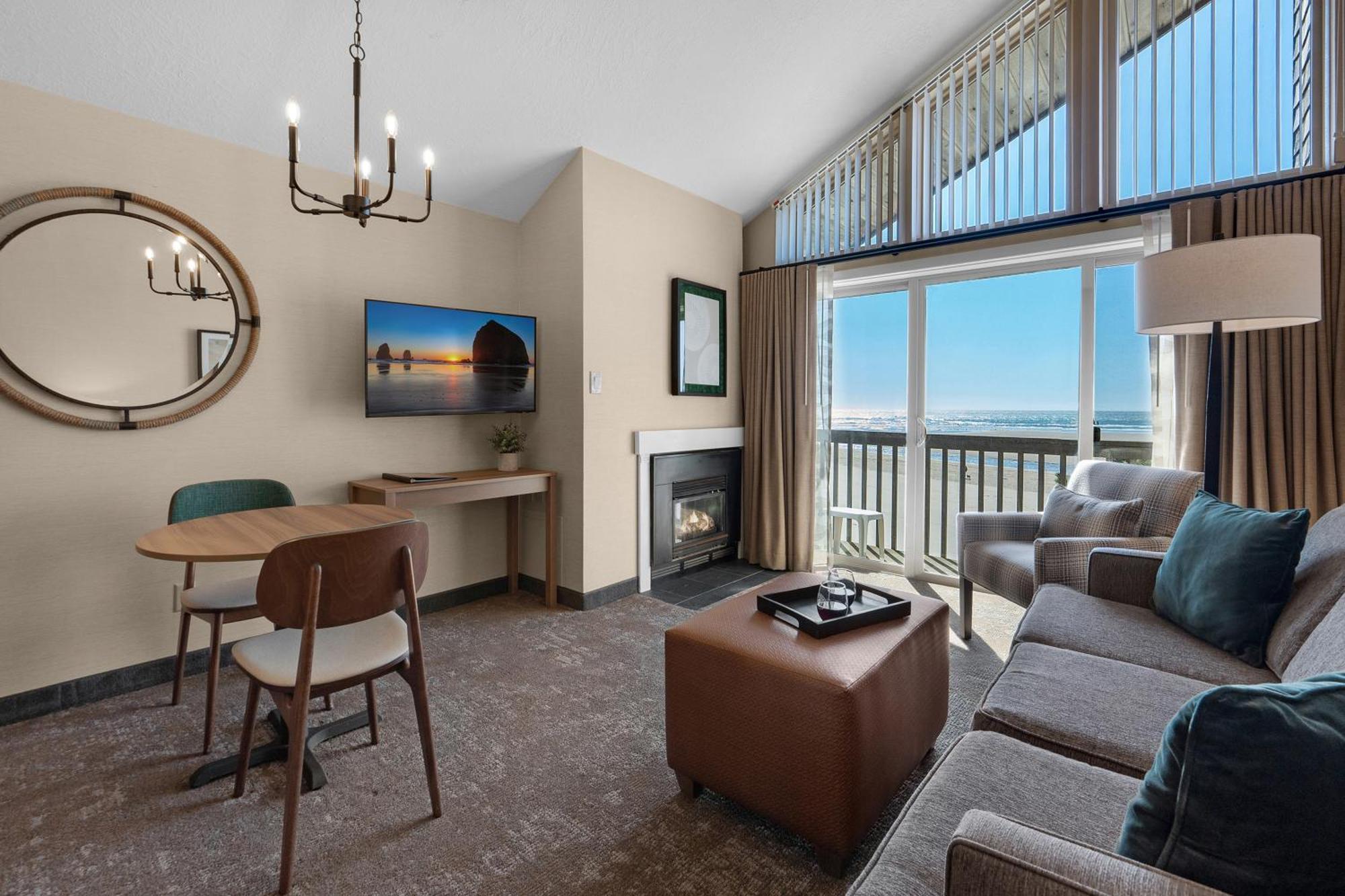 Schooner's Cove Hotel Cannon Beach