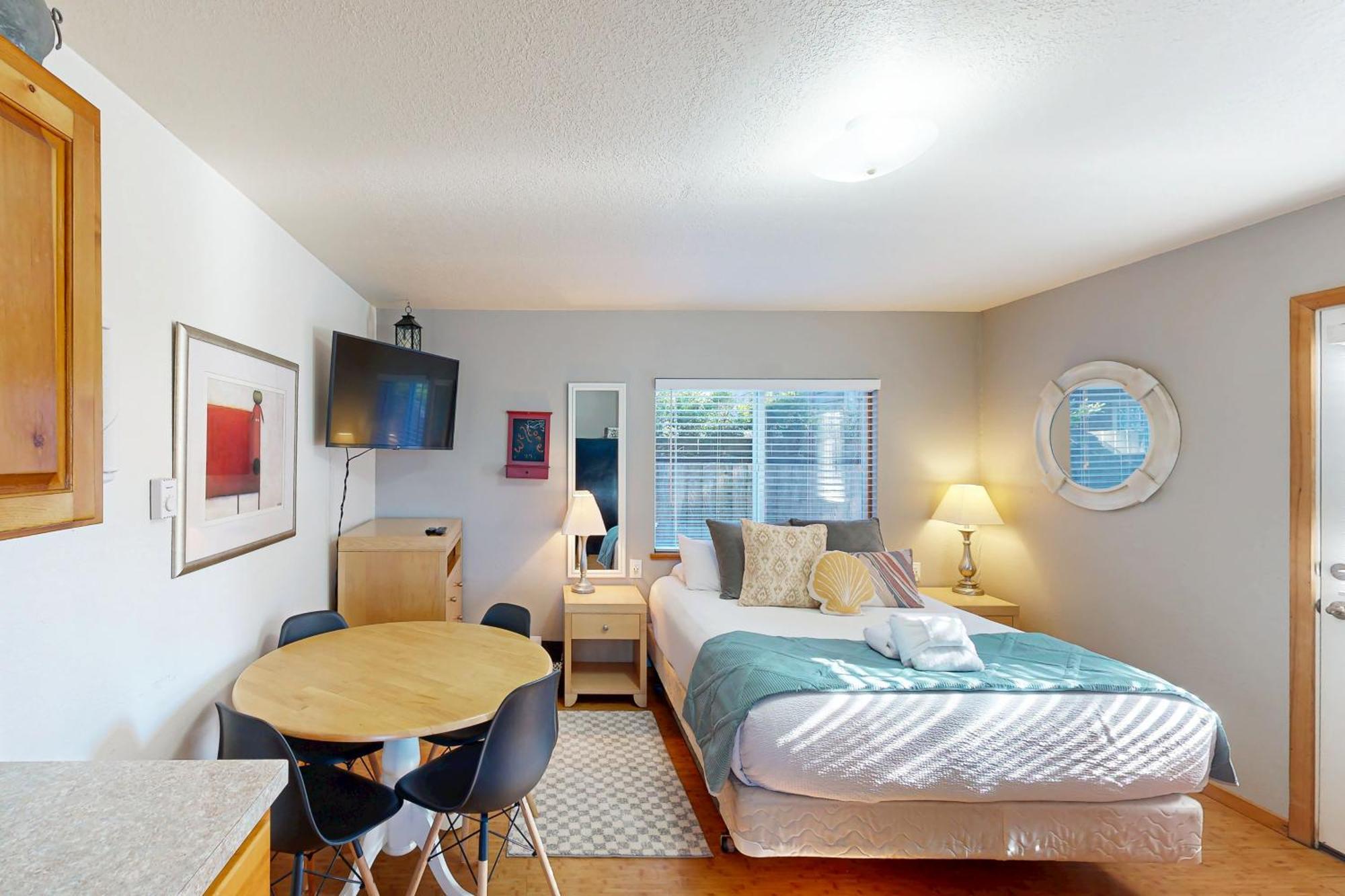 Hotel Beaches | Pirates Cove 8 *