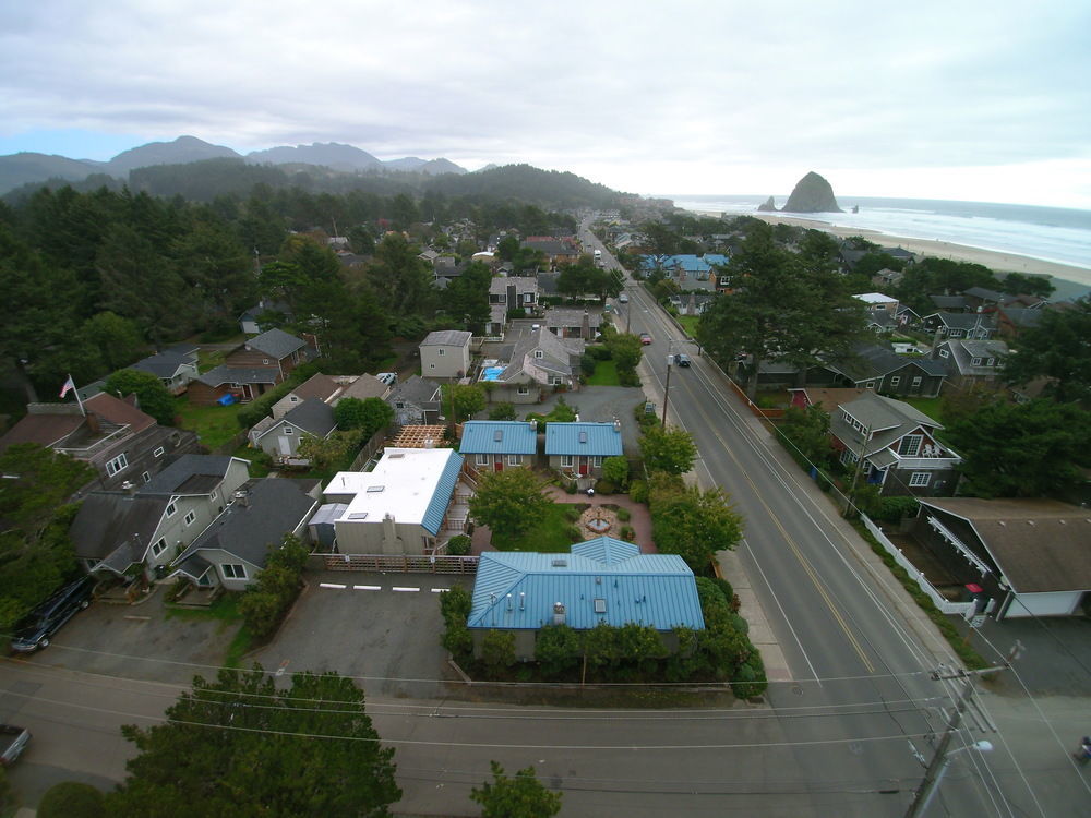At Haystack Rock Inn 4*
