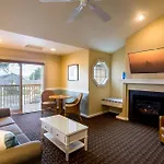Lighthouse Inn