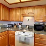 Cannon Beach Condo Ocean Views ! Close To Beach!