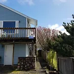 The Guesthouse Ocean View Cottages