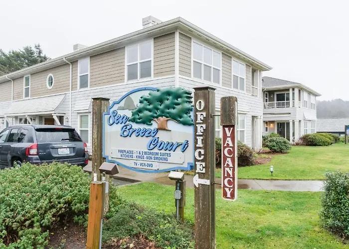 Sea Breeze Court