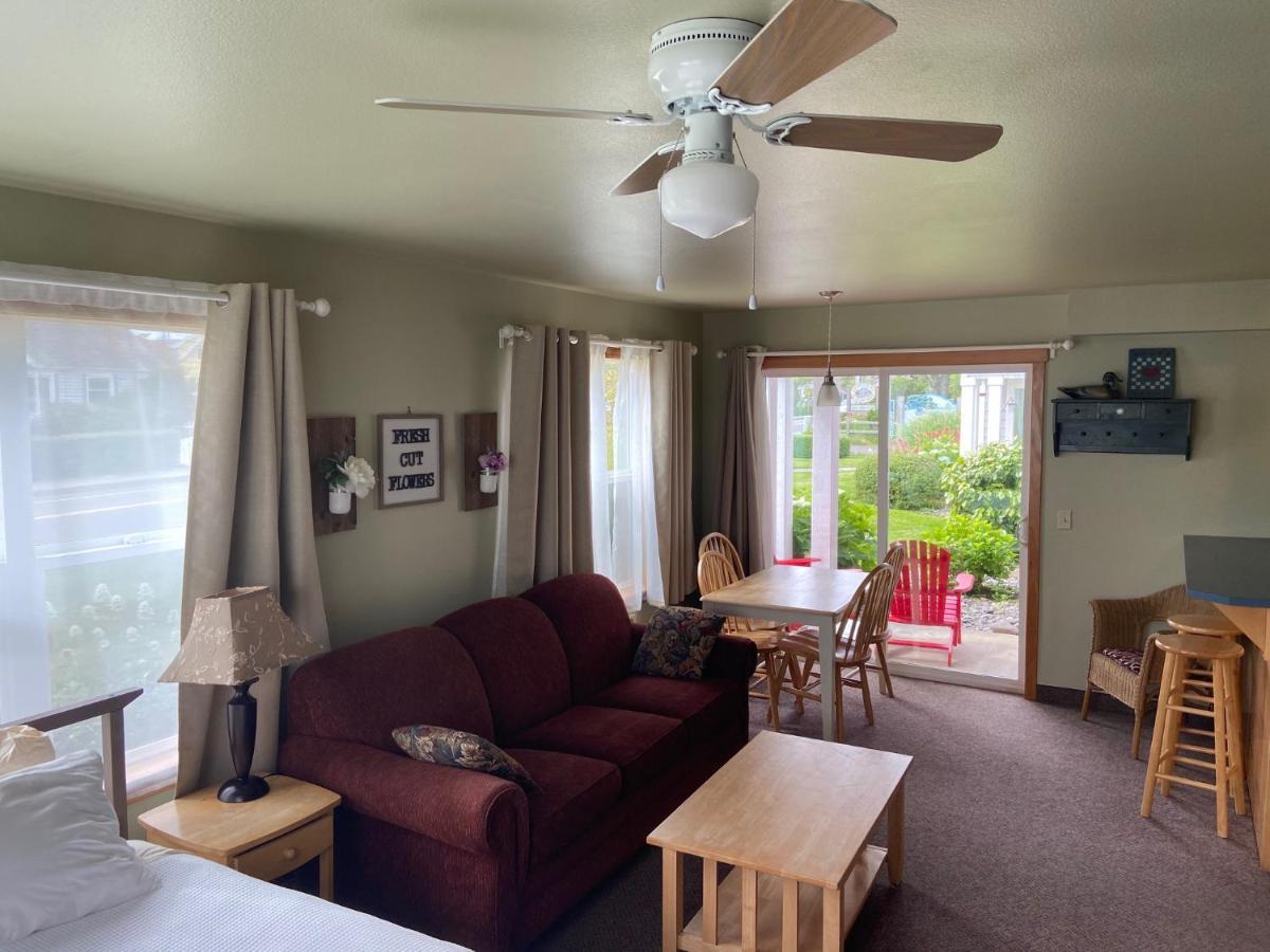 Sea Breeze Court Inn Cannon Beach