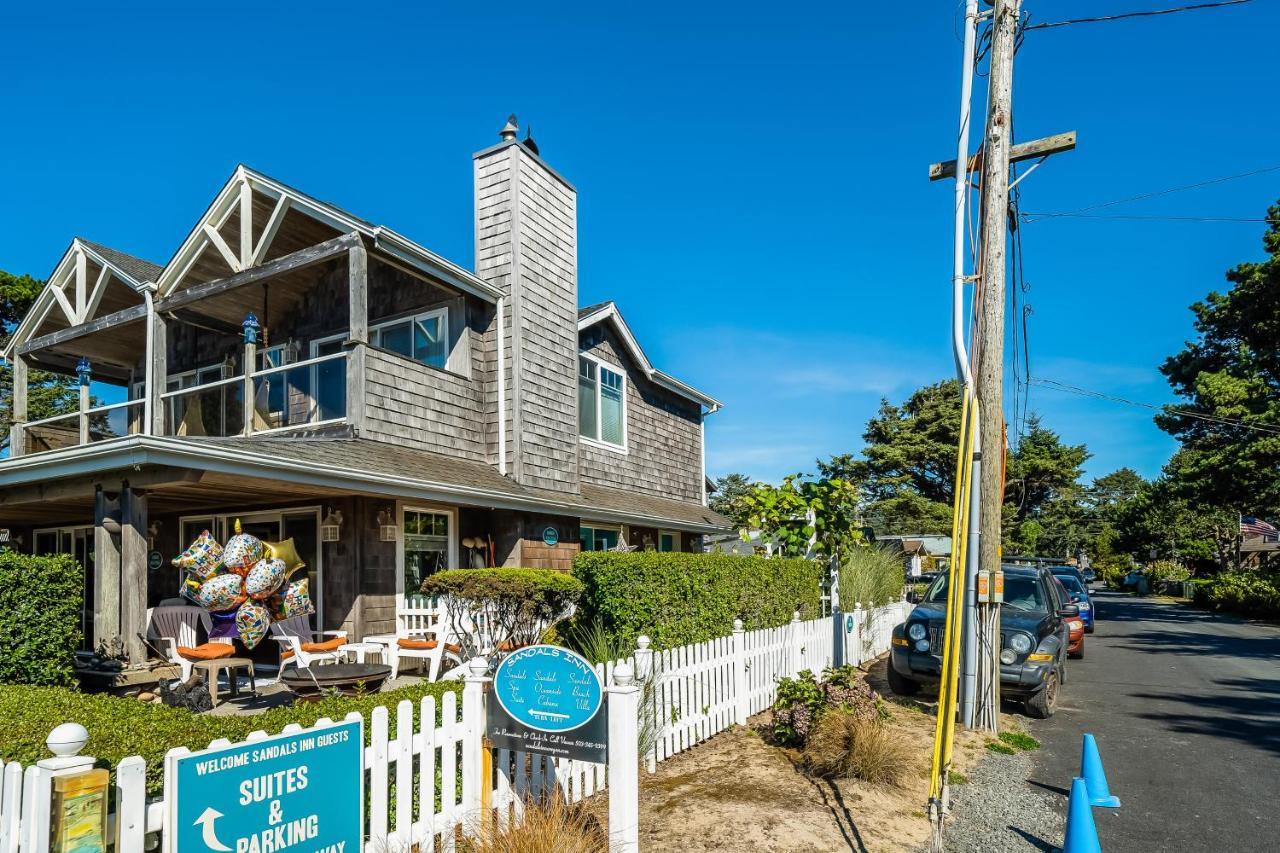 Sandals | Oceanside Holiday home