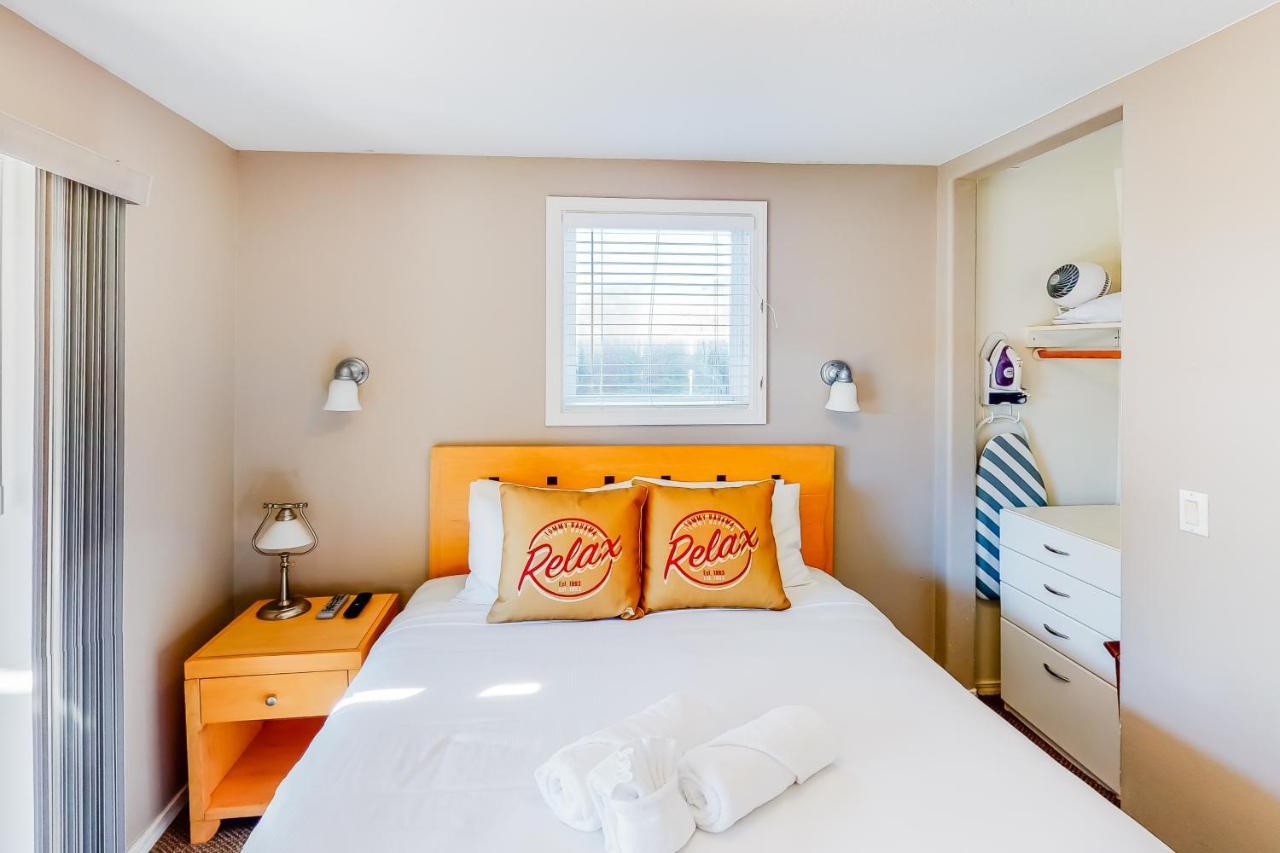 Holiday home Sandals | Oceanside Cannon Beach