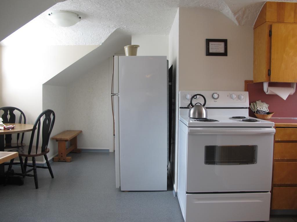 Ecola Creek Motel 3*