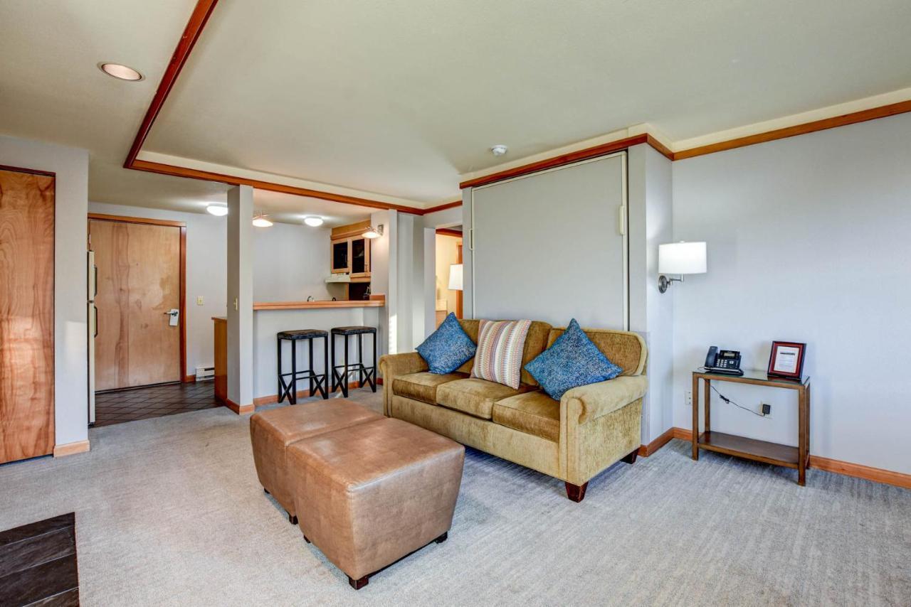 Hotel The Waves 3*