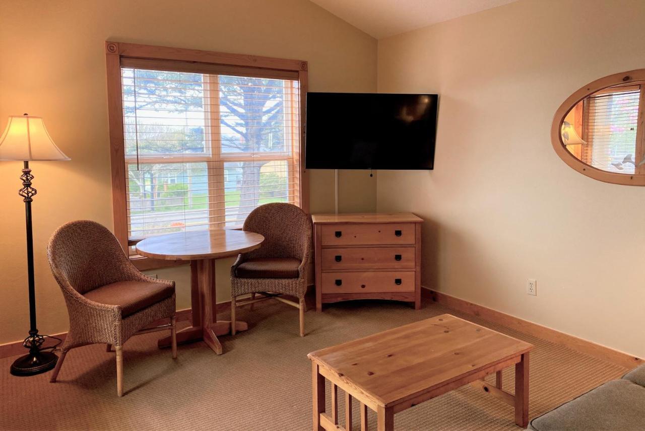 Hotel Lighthouse 4*