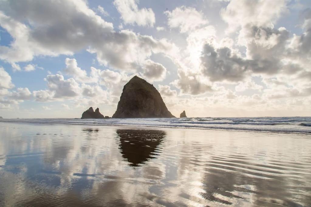 Holiday home Cannon Retreat: Oceanfront With Fireplaces Cannon Beach