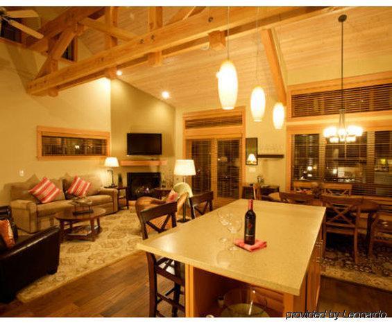 Villa Lodges At