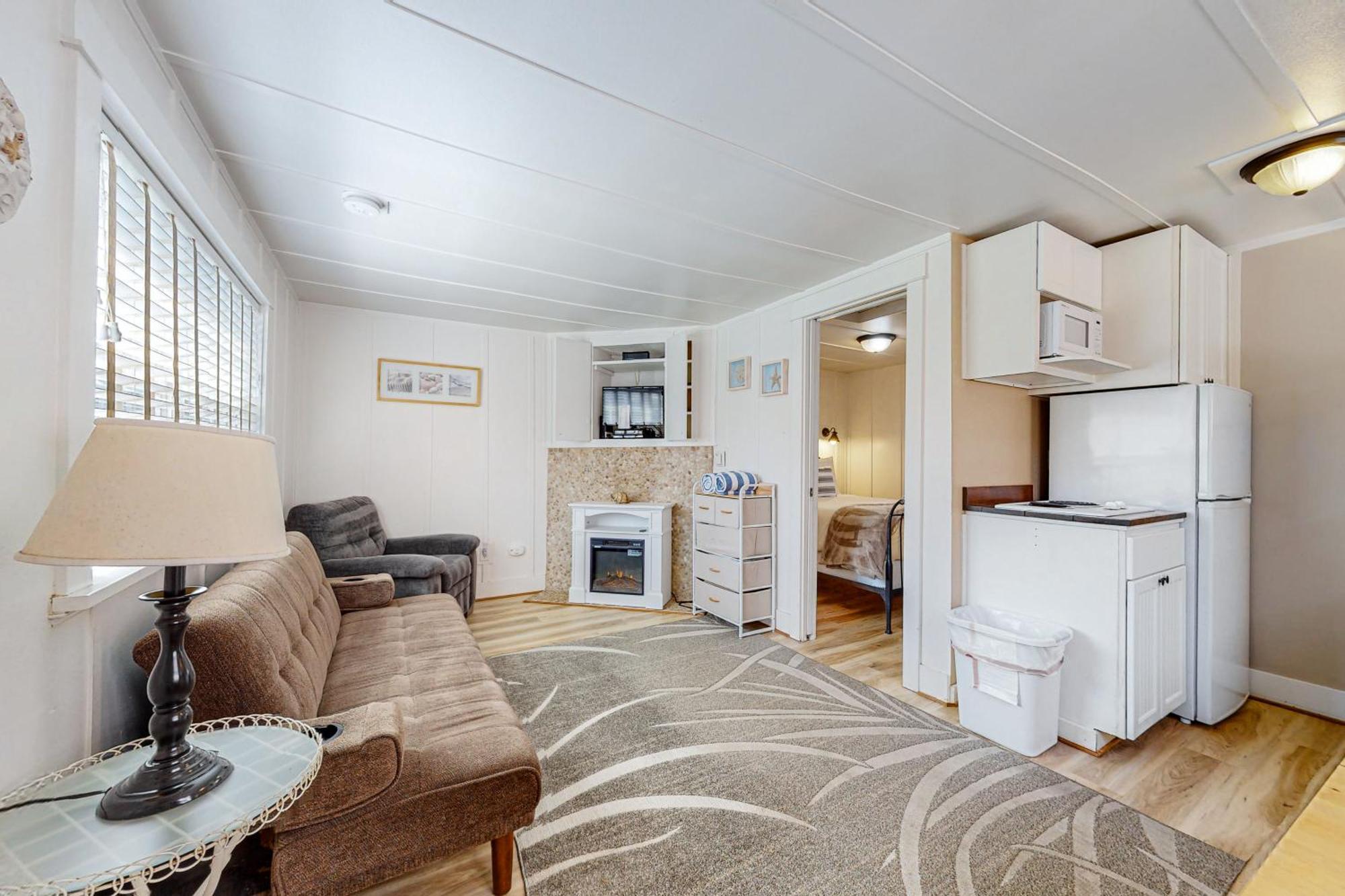 Apartment Hidden