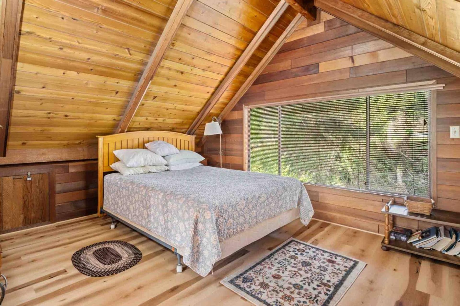 Hemlock House Cannon Beach