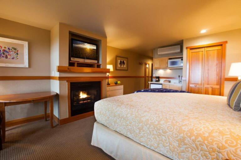 The Ocean Lodge *