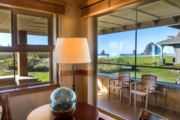 The Ocean Lodge *