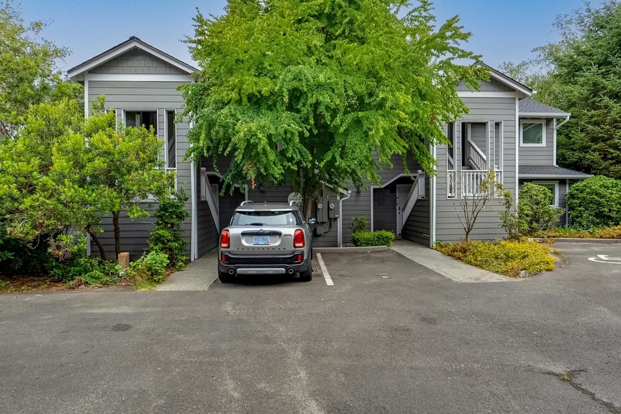 South Hemlock Apartment *