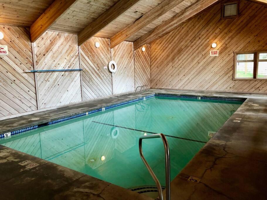 Cannon Ocean Views ! Close To Beach! Holiday home Cannon Beach