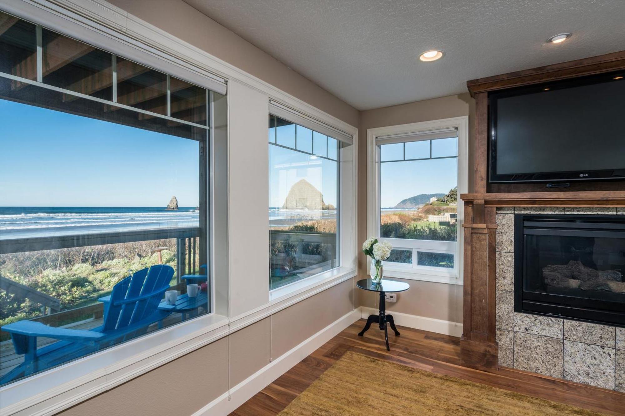 Blue Starfish By Avantstay Ocean Views Direct Cannon Access Holiday home Cannon Beach