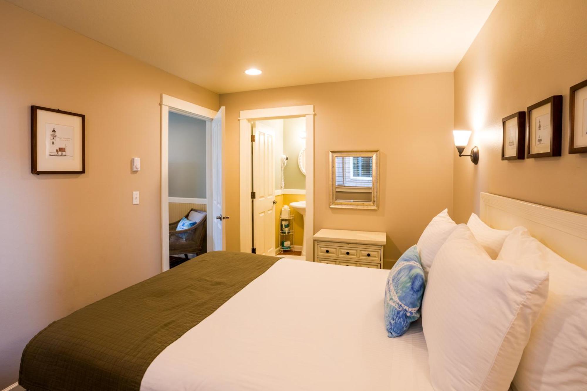 Hotel Lighthouse 4*