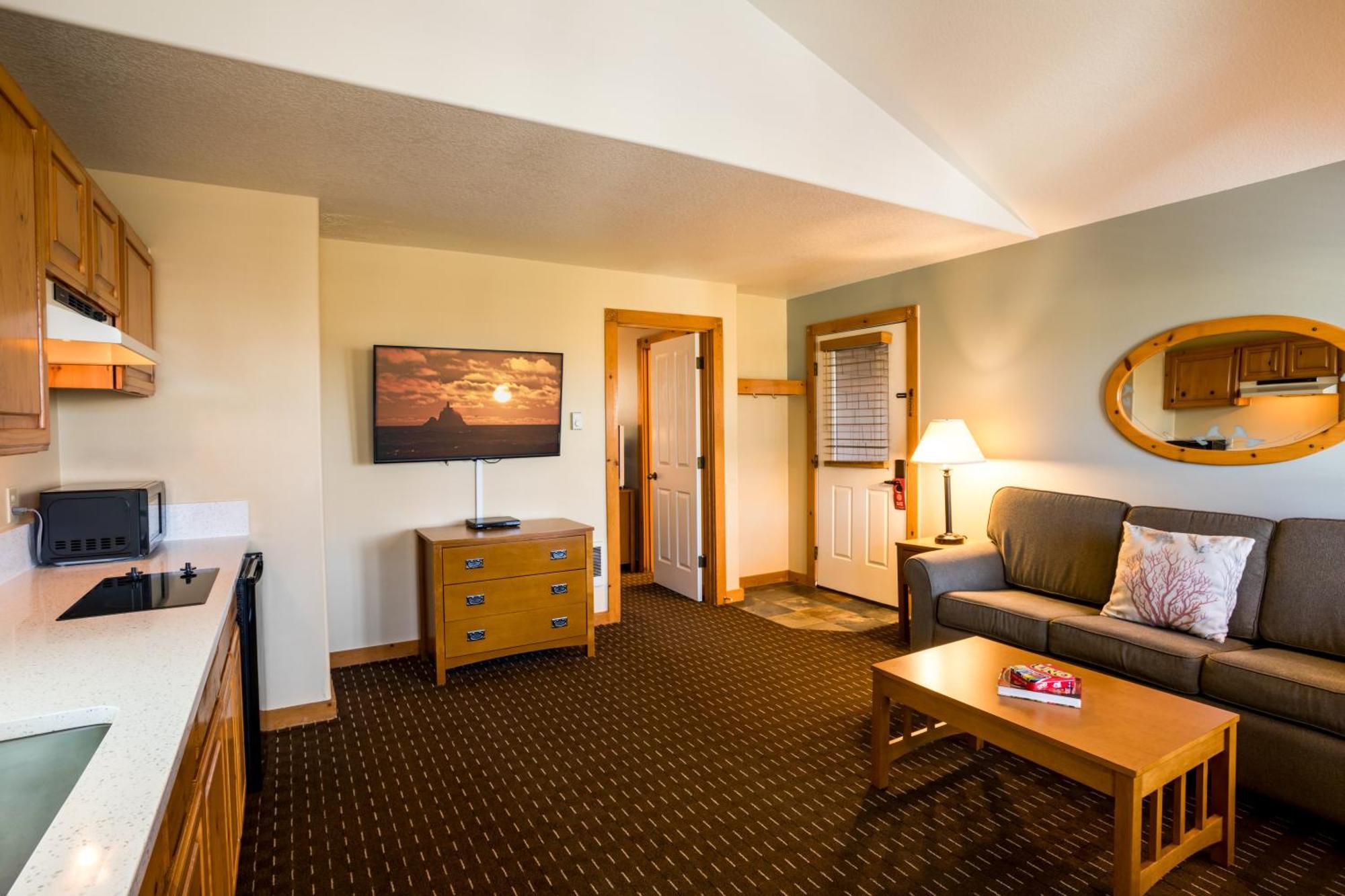 Hotel Lighthouse 4*
