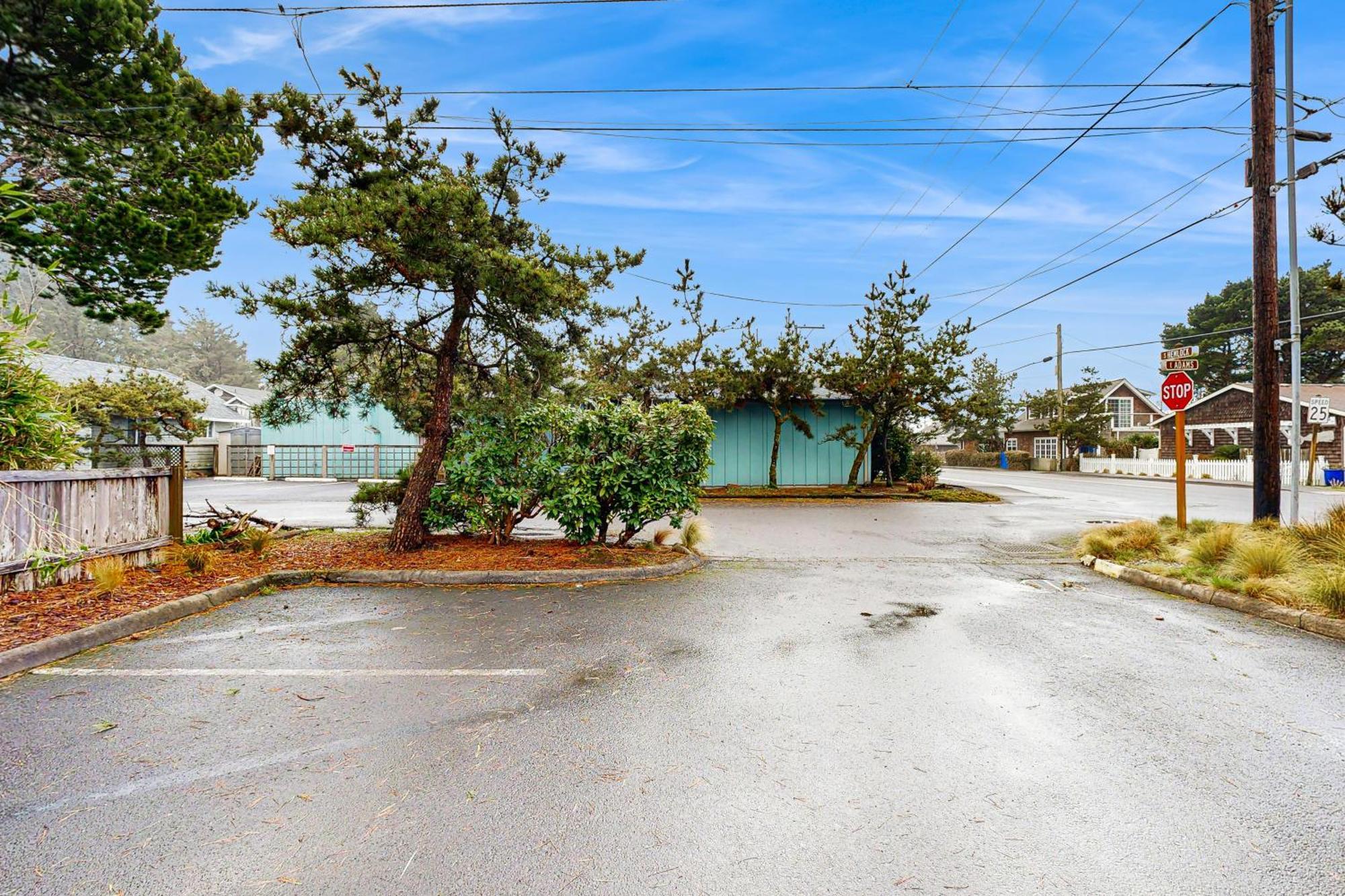 Holiday home Beaches | Pacific Surf Townhouse *