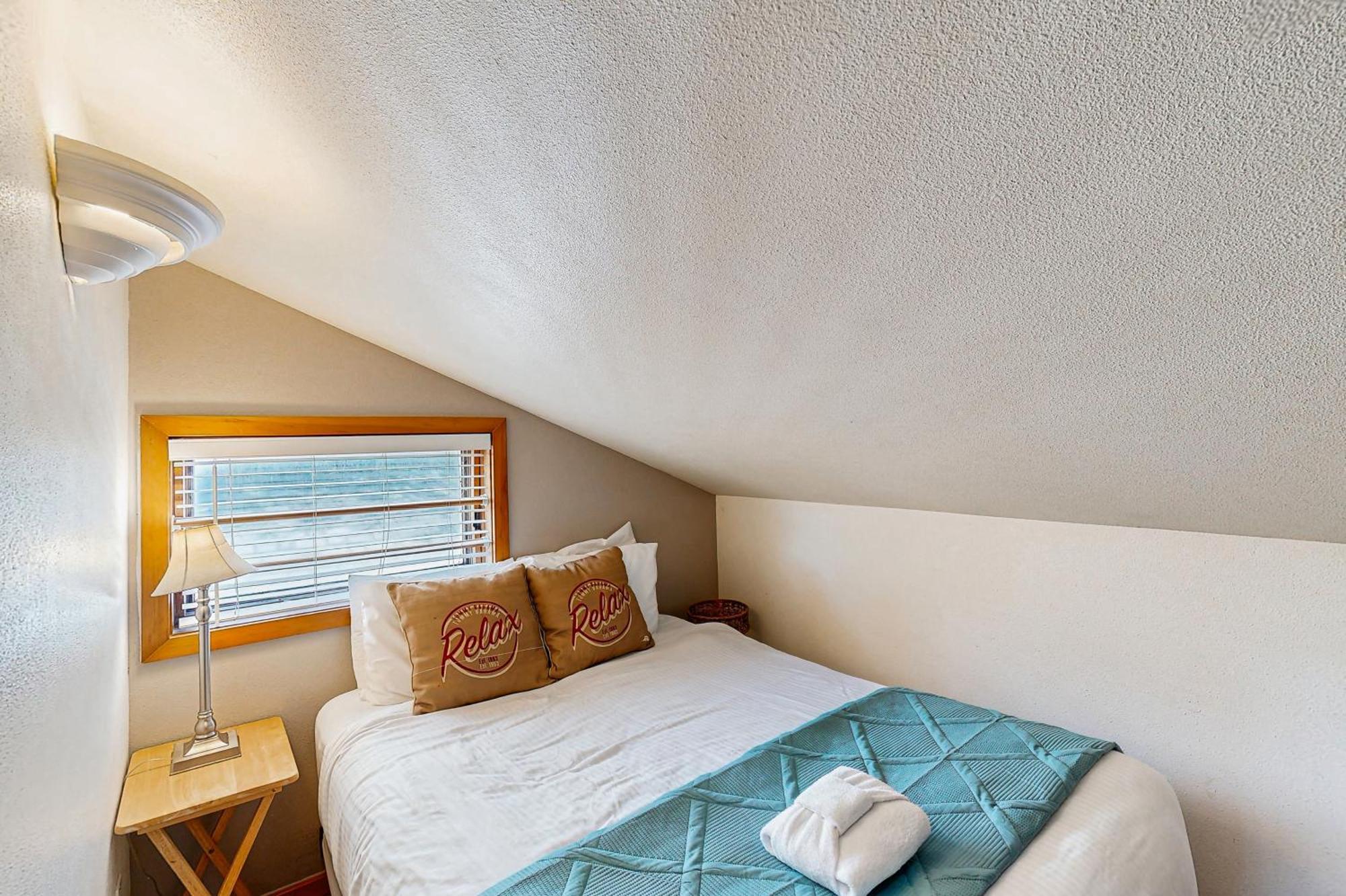 Beaches | Pacific Surf Townhouse Holiday home *