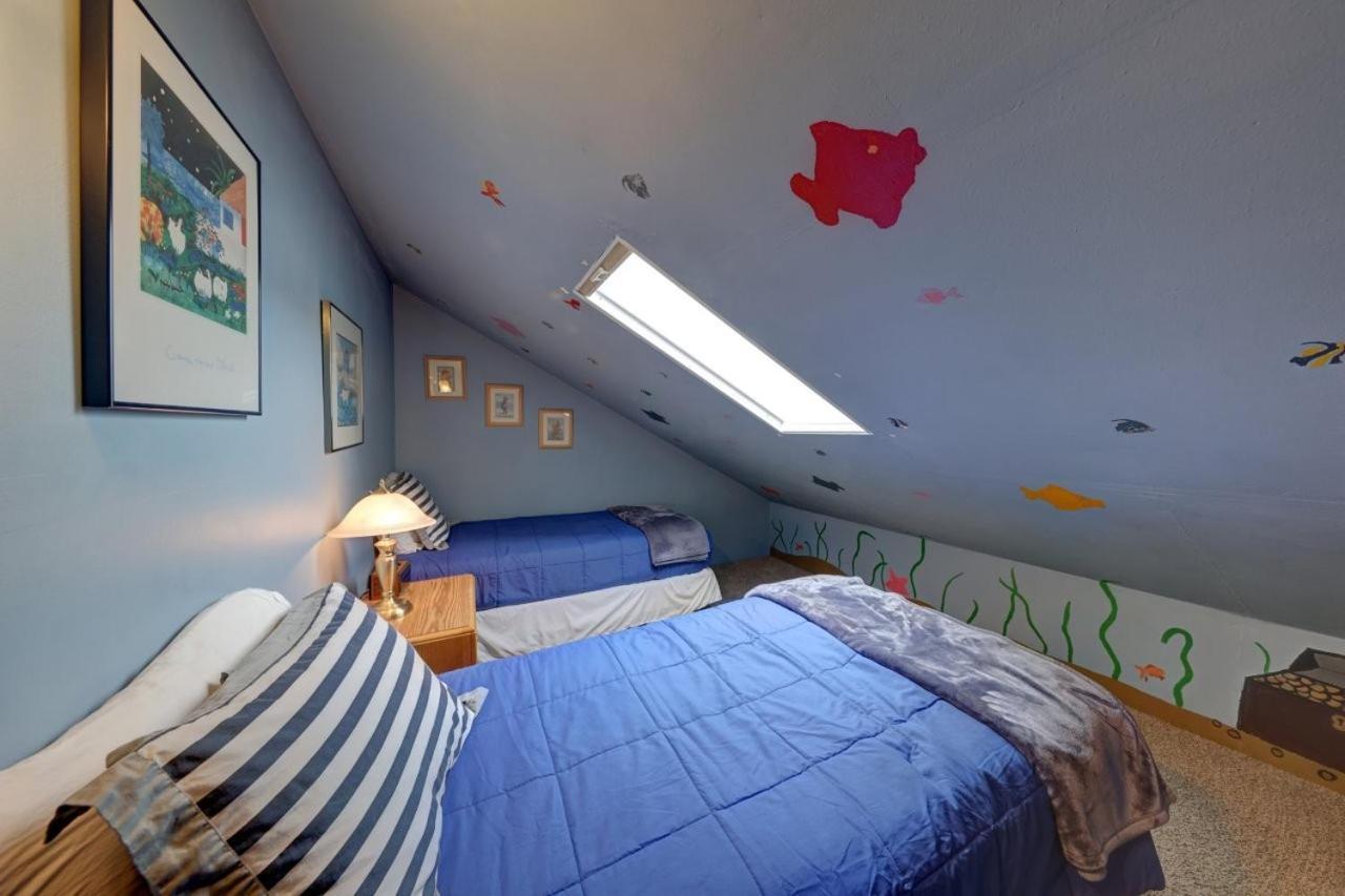 Cannon Ocean Views ! Close To Beach! Holiday home Cannon Beach