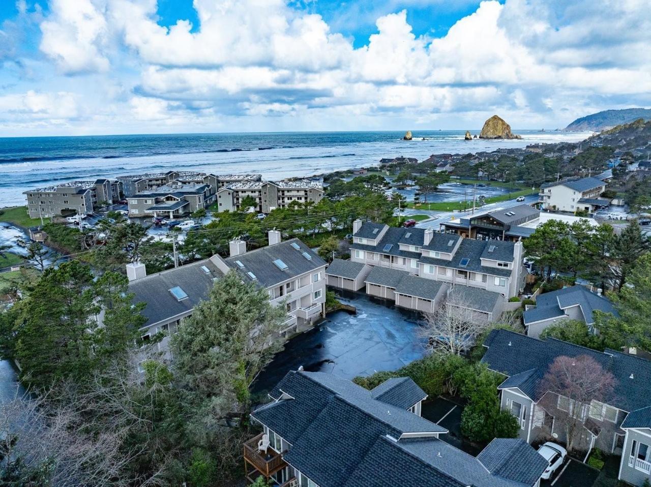 Holiday home Cannon Ocean Views ! Close To Beach! *