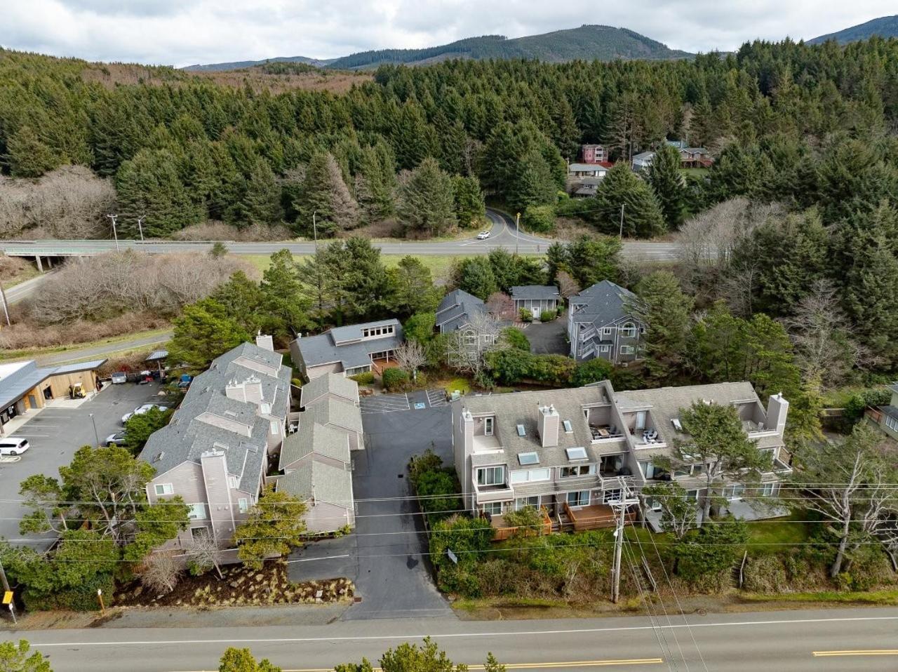 Cannon Ocean Views ! Close To Beach! *