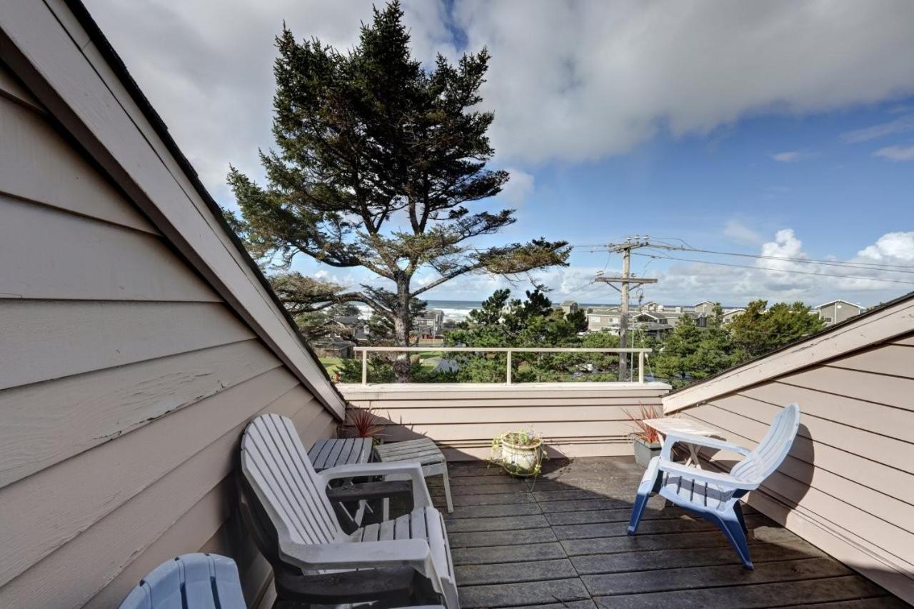 Cannon Ocean Views ! Close To Beach! Cannon Beach