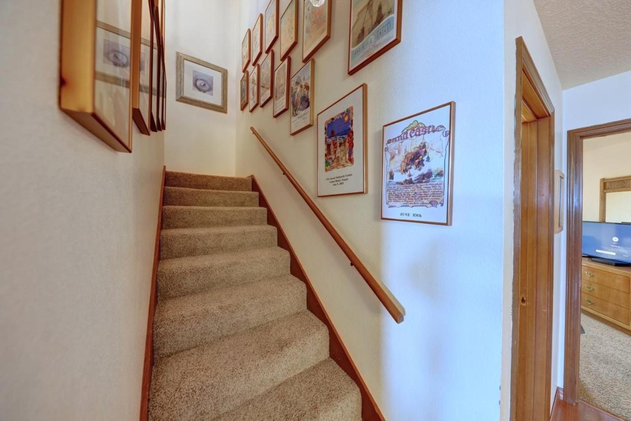 Cannon Ocean Views ! Close To Beach! Holiday home Cannon Beach