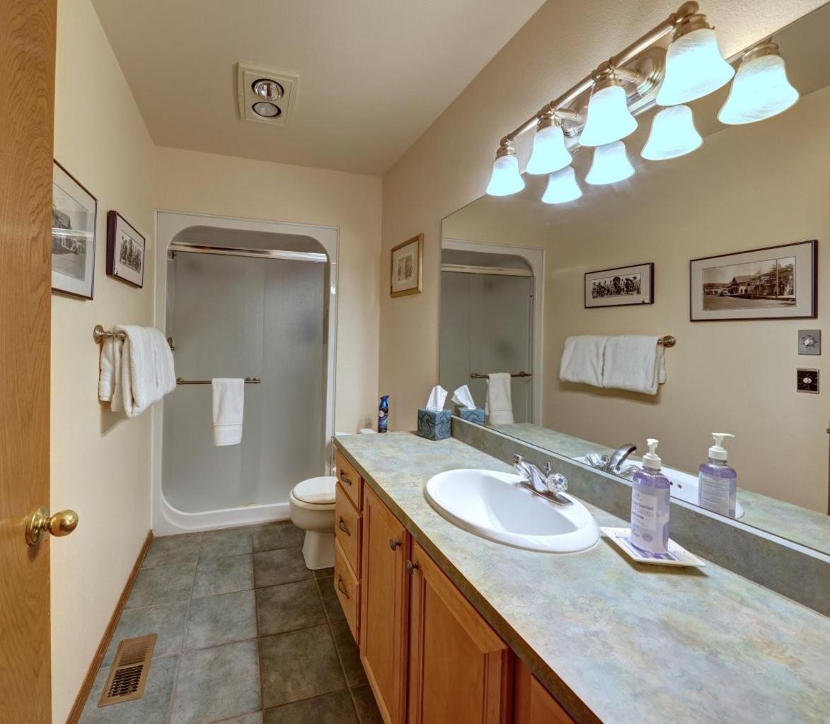 Cannon Ocean Views ! Close To Beach! *