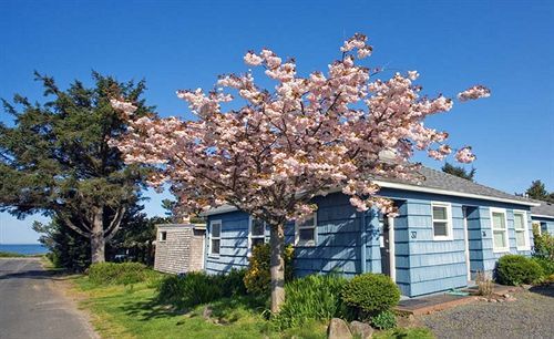 Mcbee Cottages Cannon Beach