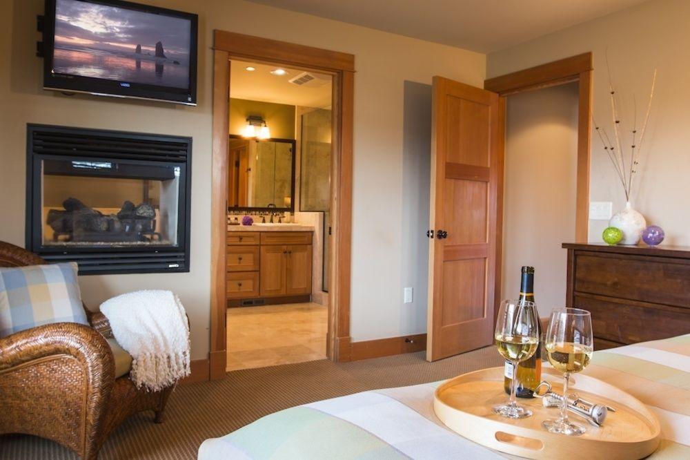 Villa Lodges At *