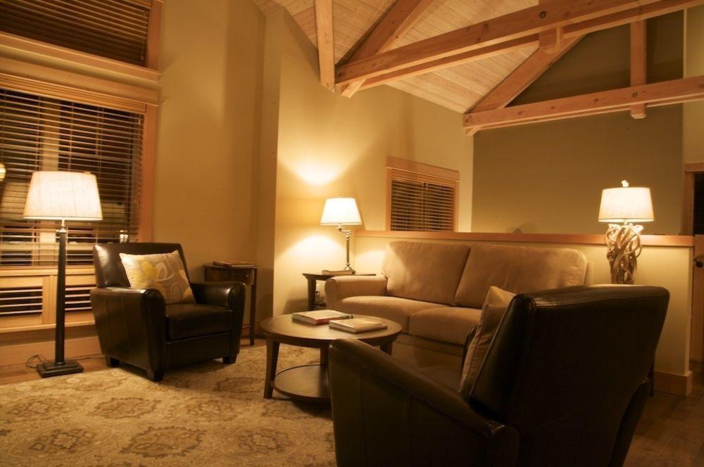 Villa Lodges At *