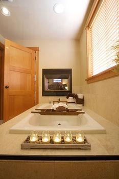 Lodges At