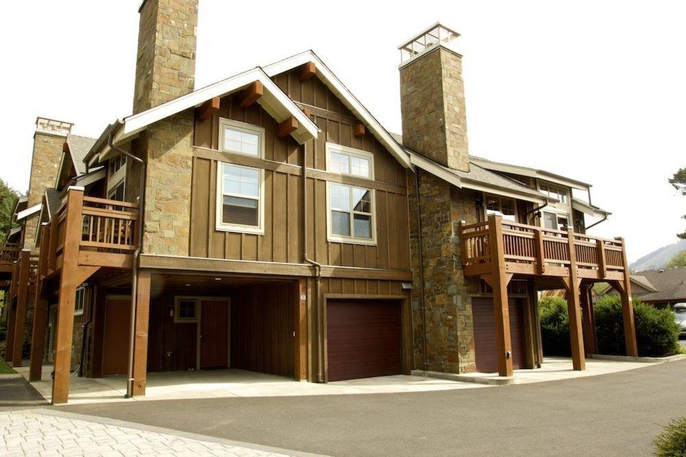 Lodges At Cannon Beach