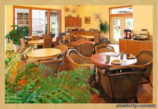 At Cannon Hotel Cannon Beach