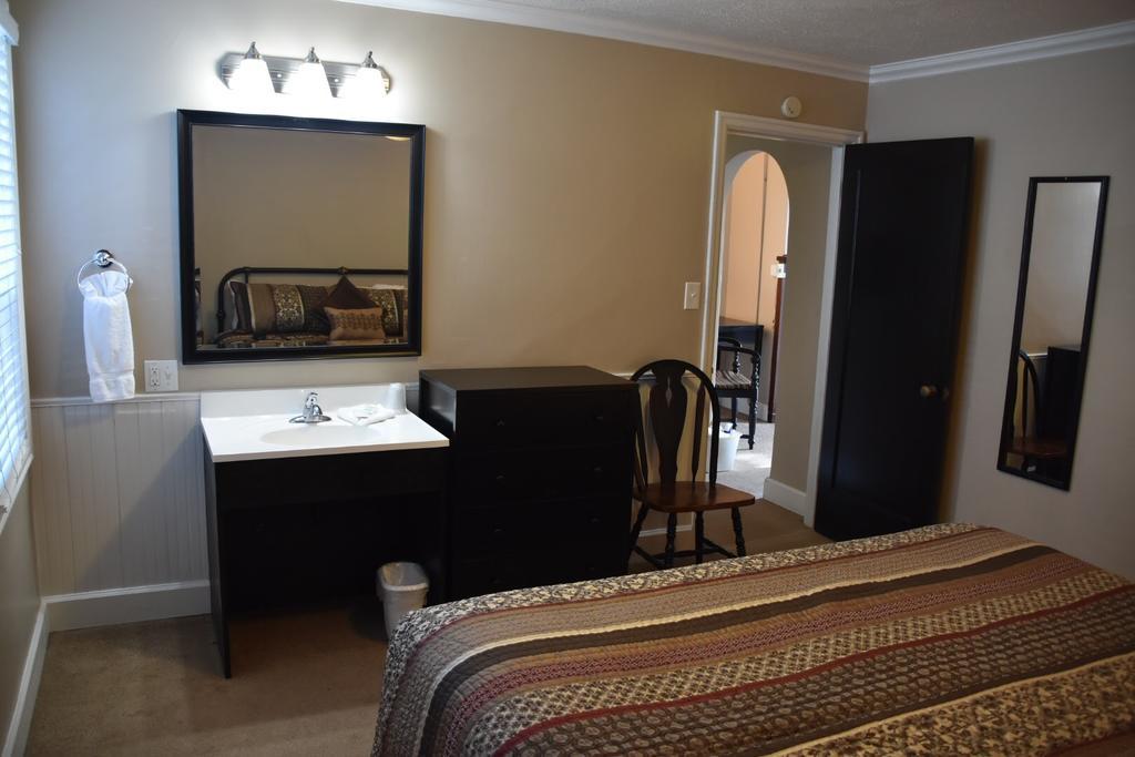Ecola Creek Motel 3*