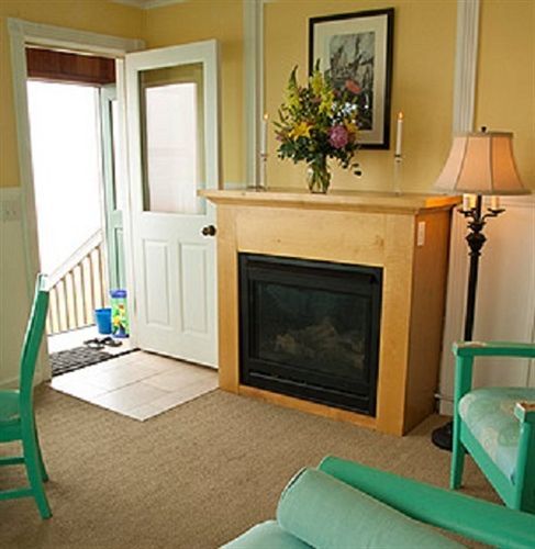 Hotel Sea Sprite At Haystack Rock *