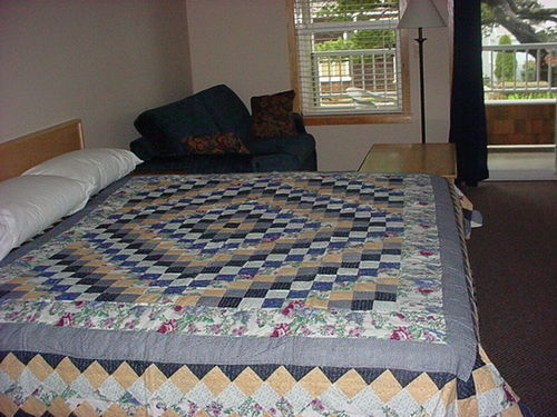 Inn Sea Breeze Court Cannon Beach