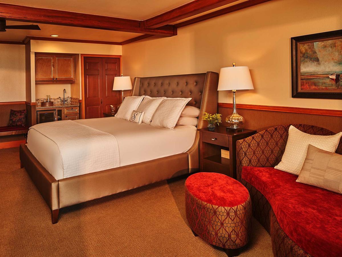 Stephanie Inn Cannon Beach