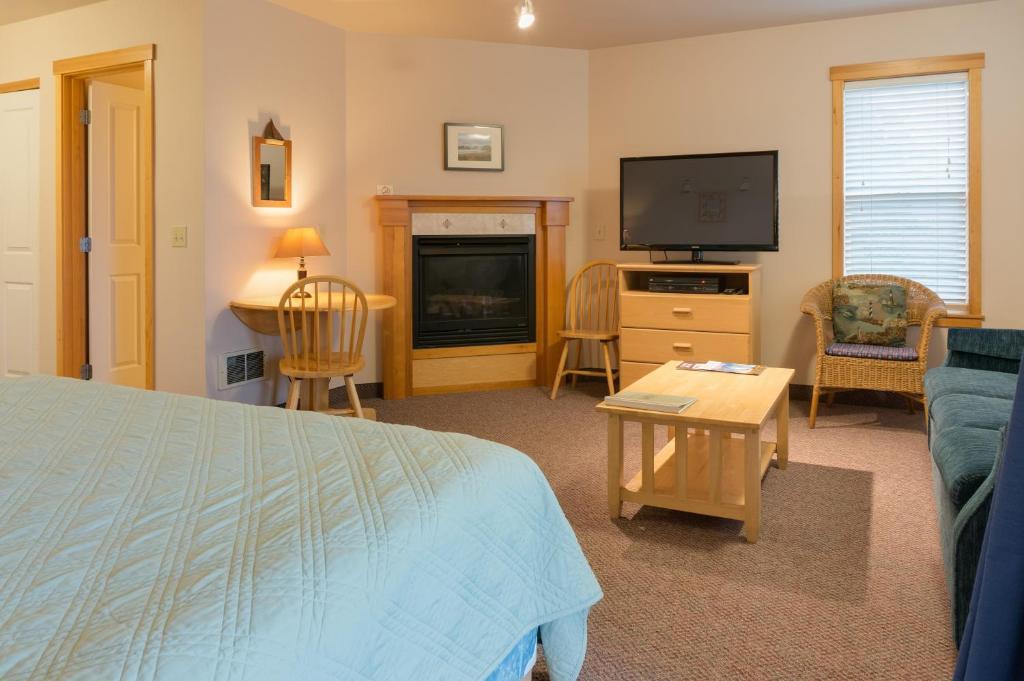 Inn Sea Breeze Court 3*