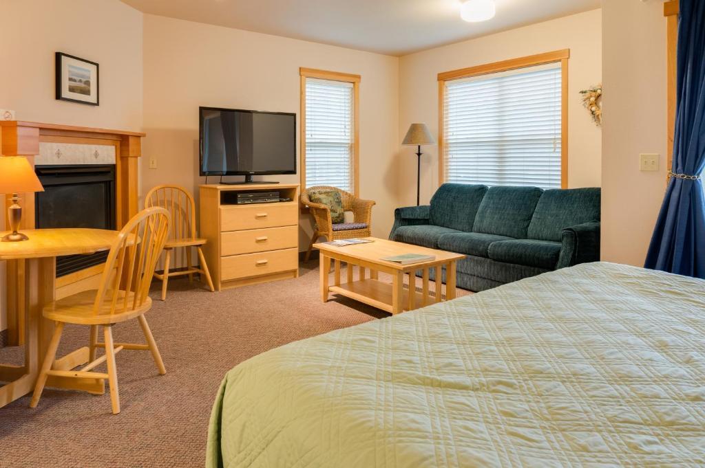 Inn Sea Breeze Court 3*