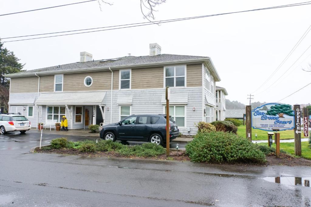 Sea Breeze Court Inn 3*
