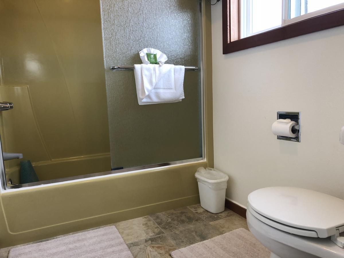 Webb's Scenic Surf Hotel Cannon Beach
