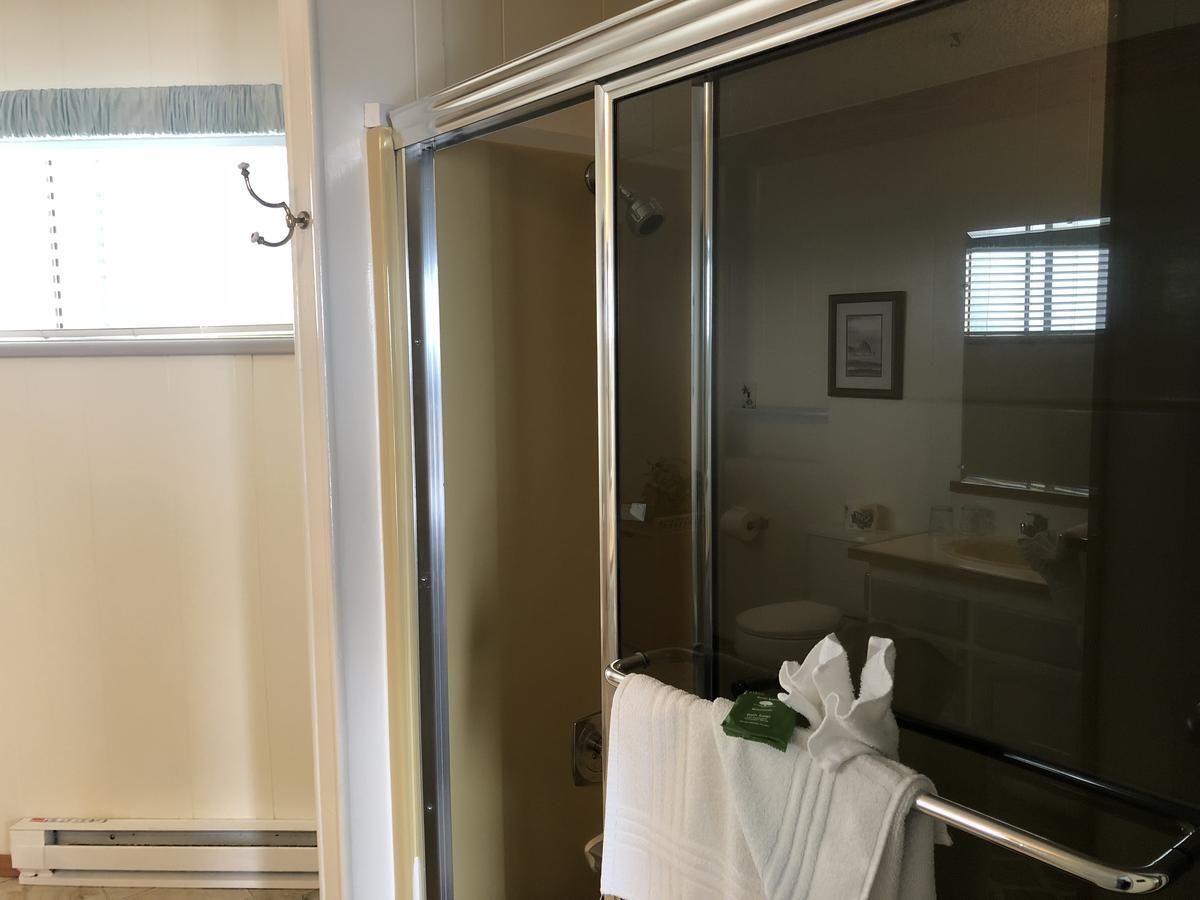 Hotel Webb's Scenic Surf 3*